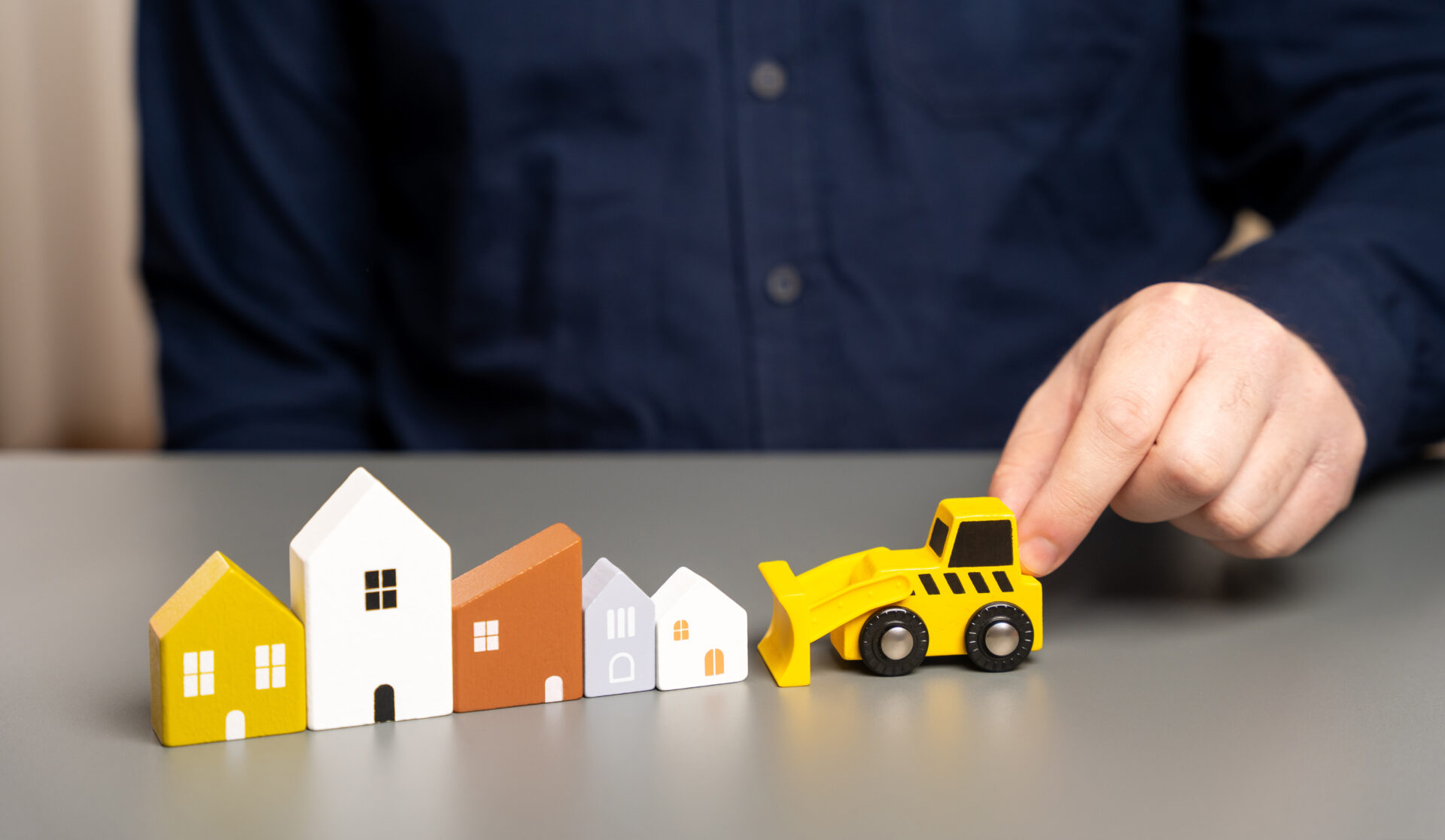 空き家の解体に使える補助金制度まとめ｜国土交通省・自治体の条件や申請方法も解説